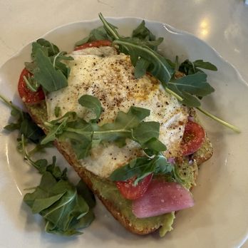Good Graces - Avocado toast with fried egg - Cafes Near Me - Raleigh, North Carolina
