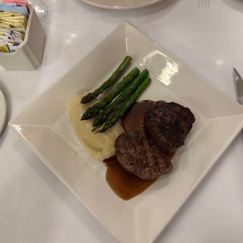 Sardi's - Filet mignon - American Near Me - New York, New York