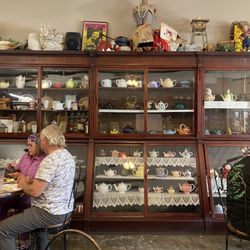 Charlotte's Eats & Sweets - Cute teapot collection