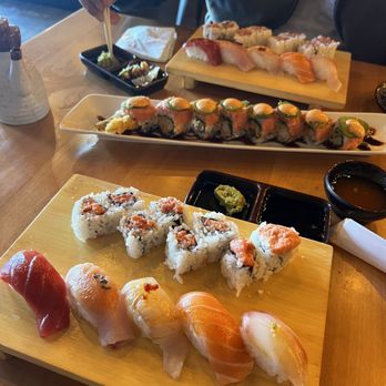 Sushi Kuu - Yummy Sushi set with spicy tuna roll and firebomb roll in the middle. The firebomb roll is a must try: nothing like it! - Sushi Bars Near Me - Visalia, California Sushi Kuu - Yummy Sushi set with spicy tuna roll and firebomb roll in the middle. The firebomb roll is a must try: nothing like it! - Sushi Bars Near Me - Visalia, California