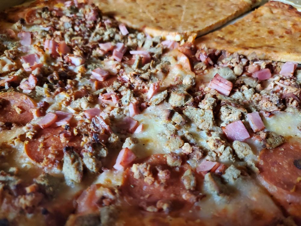 Hebron Pizzeria Logo