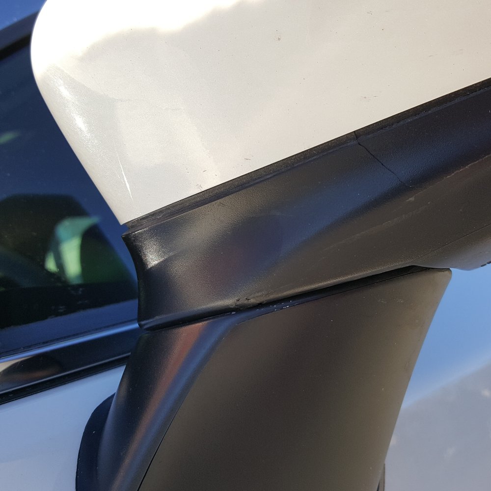 Susi Auto Body - this is what i got after receiving the car without any responsible from Susi. A broken side mirror which was nothing wrong before handed in. - Car Rental Near Me - Dorchester, Massachusetts