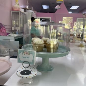 Sugar Rush Cake Factory - Cupcakes Near Me - Fort Lauderdale, Florida Sugar Rush Cake Factory - Cupcakes Near Me - Fort Lauderdale, Florida