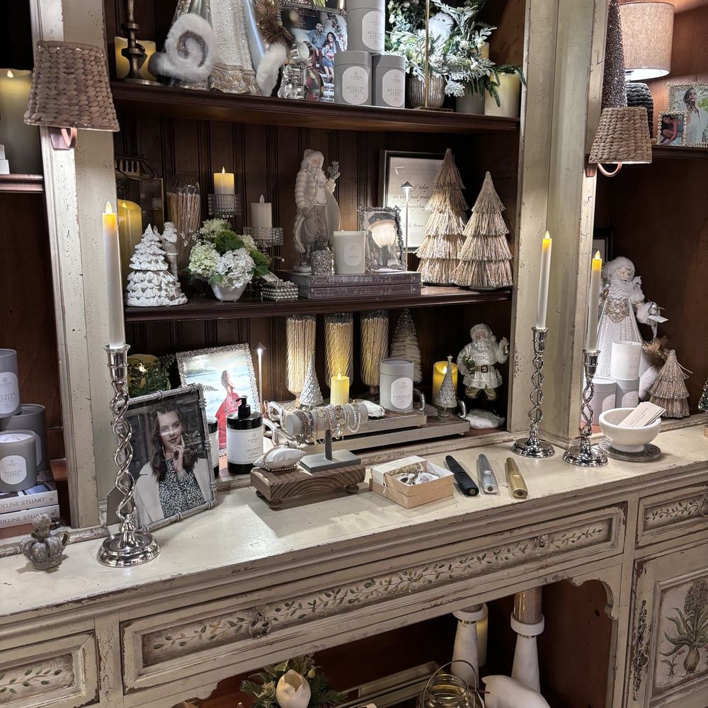 Little Luxuries - Curated and decorated so beautifully and aspirational - Home Decor Near Me - Naperville, Illinois Little Luxuries - Curated and decorated so beautifully and aspirational - Home Decor Near Me - Naperville, Illinois