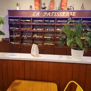 Paris Bánh Mì- St. Louis - Pastries - Sandwiches Near Me - St. Louis, Missouri Paris Bánh Mì- St. Louis - Pastries - Sandwiches Near Me - St. Louis, Missouri