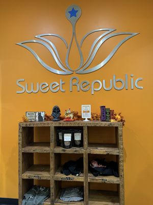 Sweet Republic by null