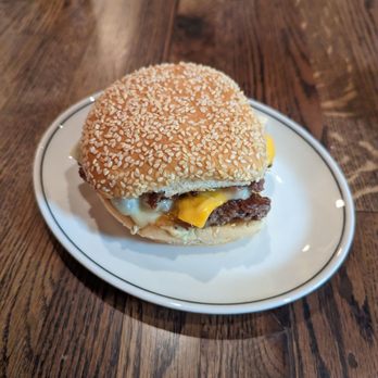 Crushed by Giants - CBG burger - Brewpubs Near Me - Chicago, Illinois Crushed by Giants - CBG burger - Brewpubs Near Me - Chicago, Illinois