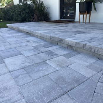 South Florida Paver Pros - Front patio - Artificial Turf Near Me South Florida Paver Pros - Front patio - Artificial Turf Near Me