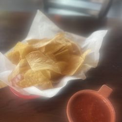 Habaneros Mexican Grill - Chips and dip