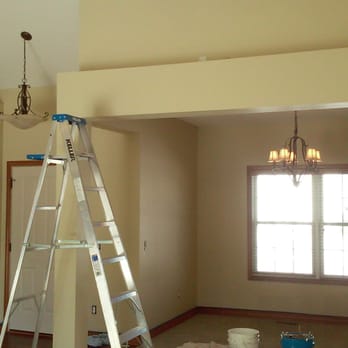 ADAPT Painting - (Before) living room - Painters Near Me - Canal Winchester, Ohio