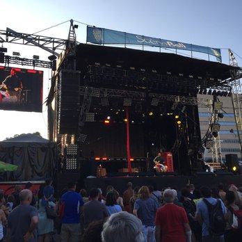 Juste pour Rire - Festivals Near Me - Montreal, Quebec Juste pour Rire - Festivals Near Me - Montreal, Quebec