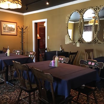 Tomato Pie Cafe - Upstairs dining room - Salad Near Me - Lititz, Pennsylvania