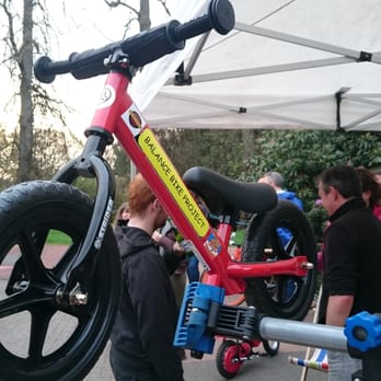 Royal Botanic Garden Edinburgh - Recycled bicycle - Botanical Gardens Near Me - Edinburgh, EDH