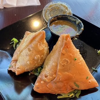 Tarka Indian Kitchen - Veg samosas - Indian Near Me - Houston, Texas Tarka Indian Kitchen - Veg samosas - Indian Near Me - Houston, Texas