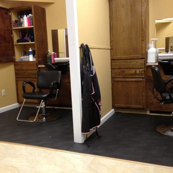 Hair Stage 5 - Great new beauty stations - Hair Salons Near Me - North Smithfield, Rhode Island