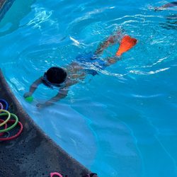 Safe Waves Swim