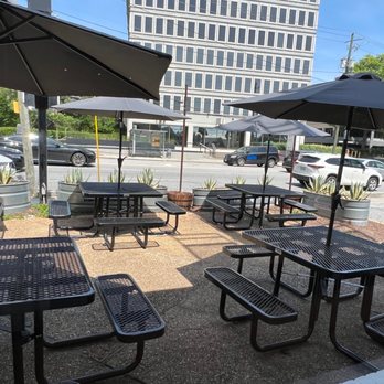Bell Street Burritos - Outside tables facing Peachtree St - Mexican Near Me - Atlanta, Georgia