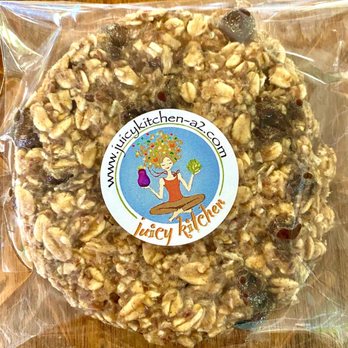 Juicy Kitchen - Gluten free chocolate chip cookie - Breakfast & Brunch Near Me - Ann Arbor, Michigan