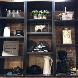 The Cannery Creamery - Great decor