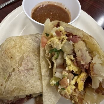 Happy Diner - Breakfast Burrito with Bacon and Pastrami - Breakfast & Brunch Near Me - San Pedro, California