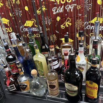 Esbarzas - Bartenders Near Me