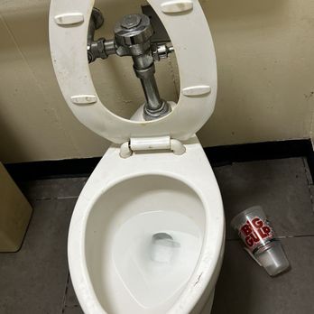 7-Eleven - Bathroom - Convenience Stores Near Me - Willoughby Hills, Ohio 7-Eleven - Bathroom - Convenience Stores Near Me - Willoughby Hills, Ohio