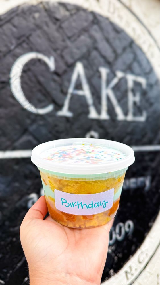 Cake & All Things Yummy