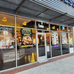 Lucky Duck Bagels - Exterior