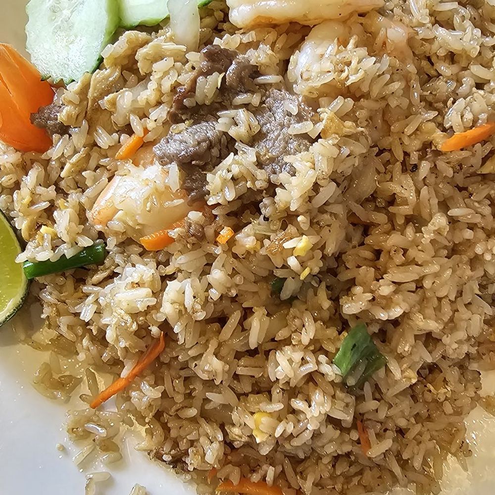 Sukhumvit 77 - Thai Fried Rice with Beef, Chicken and Shrimp. - Thai Near Me - Live Oak, Texas Sukhumvit 77 - Thai Fried Rice with Beef, Chicken and Shrimp. - Thai Near Me - Live Oak, Texas