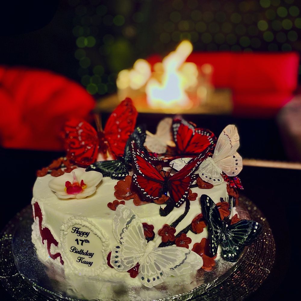 CAKES ON THE MOVE 106 Photos & 35 Reviews Bakeries 1211 Santa