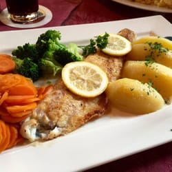 Zur Sonne - "Zanderfilet mit Salzkartoffeln und Gemüse"
