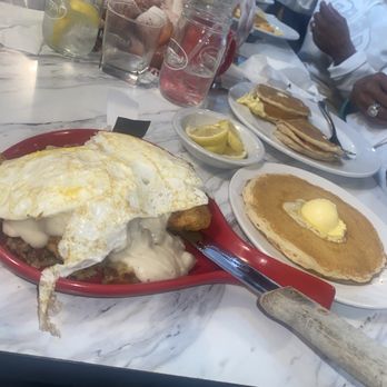 Brick House Diner - Chicken skillet - Diners Near Me - Richmond, Virginia Brick House Diner - Chicken skillet - Diners Near Me - Richmond, Virginia