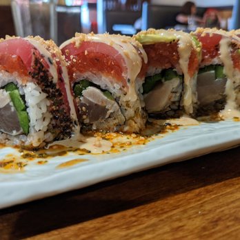 Komeya - Tuna Ga Ga roll. Delicious crispy garlic and honey miso - Sushi Bars Near Me - Spring, Texas