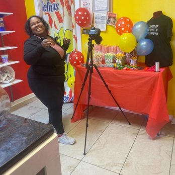 Uncle Renz's Popcorn - Photoshoot by Sasha! - Popcorn Shops Near Me - Stone Mountain, Georgia Uncle Renz's Popcorn - Photoshoot by Sasha! - Popcorn Shops Near Me - Stone Mountain, Georgia