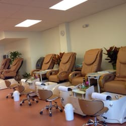 Iris Nails & Spa