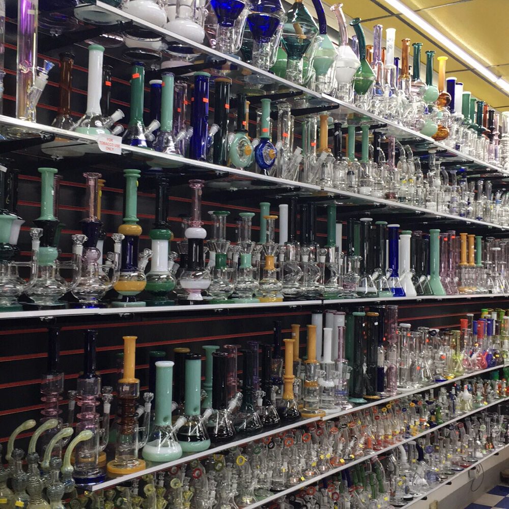 CLOUD9 LIQUOR & SMOKE Updated August 2024 13 Reviews 3693 Kings