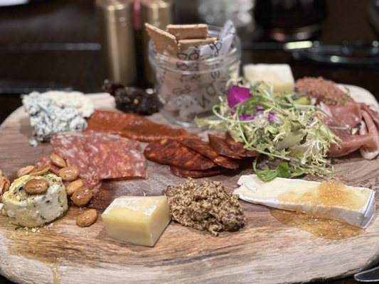 Cannon + Belle by null