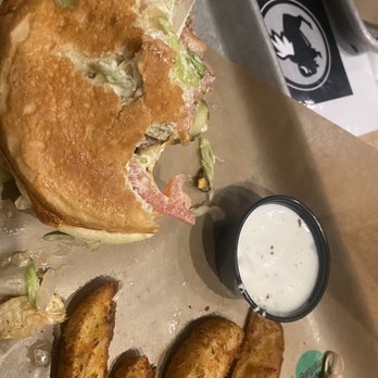 Buffalo Wild Wings - No mayo label, still had Mayo - Chicken Wings Near Me - Glendale, California