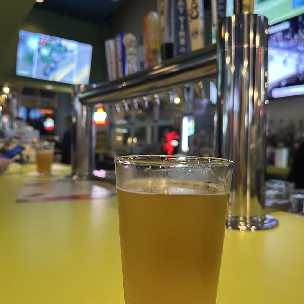 Island Wing - Bar - American Near Me - Jacksonville, Florida