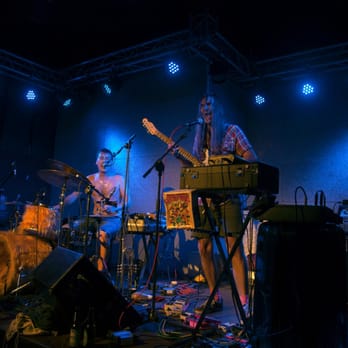 16 Toneladas - ZA! - Music Venues Near Me - Valencia, V 16 Toneladas - ZA! - Music Venues Near Me - Valencia, V