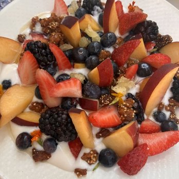 Clementine - Granola (hubby said it was bland and basically more like yogurt with a small scoop of granola and all fruit) - Mediterranean Near Me - Yountville, California
