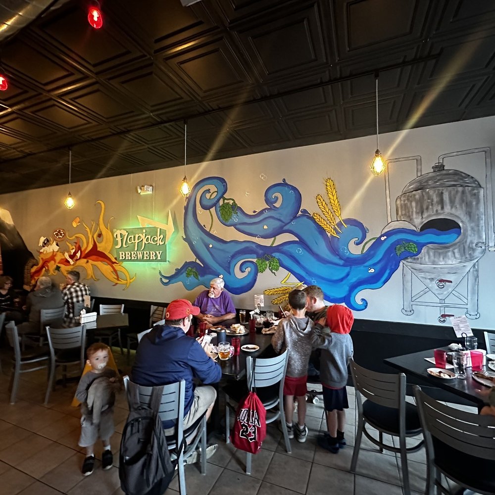 Flapjack Brewery - people sitting at tables in a restaurant - Pizza Near Me - Berwyn, Illinois