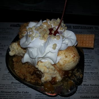 Hickory Park Restaurant Co. - Apple strussel sundae - American Near Me - Ames, Iowa