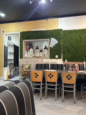 Bianco's Italian Cuisine by null