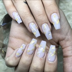 Golden Nail Lounge