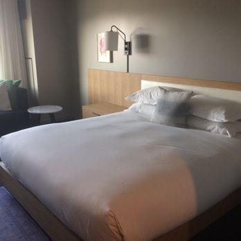 Kimpton Everly Hotel - Incredibly comfortable bed! - Venues & Event Spaces Near Me - Los Angeles, California