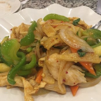 Iron Wok - Basil Thai Chicken - Chinese Near Me - Bryson City, North Carolina