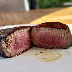 Pat LaFrieda Meat Purveyors - Pat LaFrieda Prime Filet Mignon. Nothing like cooking at home!