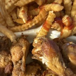 Wings 21 Kettering - Honey garlic wings and fries