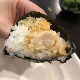 118 Spicy Scallop Hand Roll 1 Piece